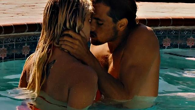 21yo petite slut enjoys fucking hardcore in wet pussy hole