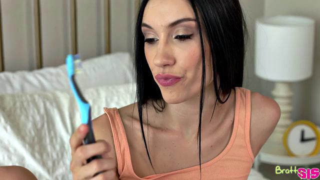 My Stepsisters - S19:E3