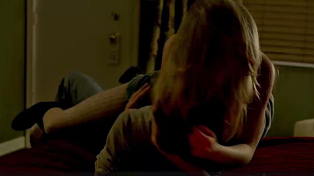 Kelly Curran topless