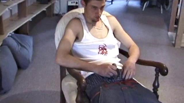 Skater boy Vince O'Neil rolls in after a long day on the board. He hoped to pick up some chicks at the skate park, but comes back empty handed. So he puts his hand to work, and with a little help from his friend, he pumps out the cum load.