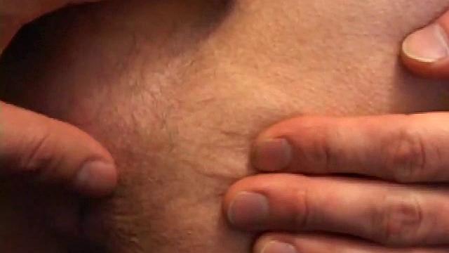 Шейн решил не тратить сперму впустую - честно выстрелил в рот