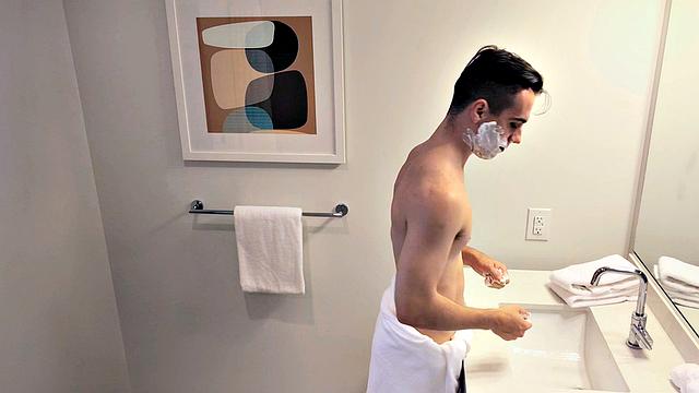 Stepdad's Boyfriend Chapter 2: A Closer Shave