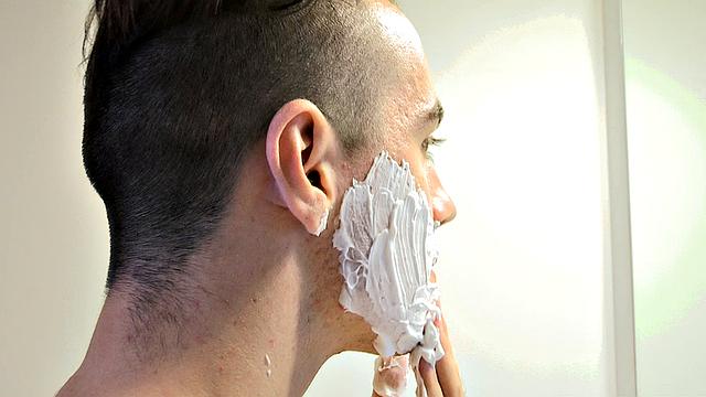 Stepdad's Boyfriend Chapter 2: A Closer Shave