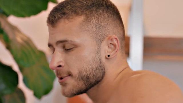 Athletic amateur passionately ramming stud in ass