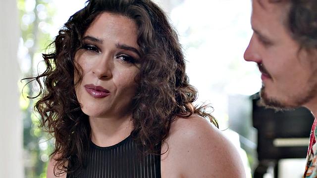 Slowburn affair with dreamy pianist and her student