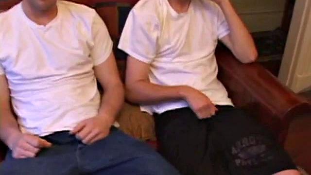 Horny Guys Do A Circle Jerk