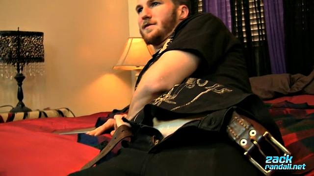 Meet Pretty Curious Luke! - Luke Mason