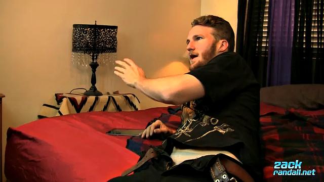 Meet Pretty Curious Luke! - Luke Mason