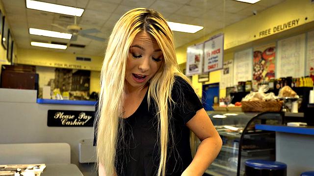 Waitress POV - Kenzie Reeves - College Cutie