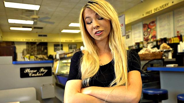 Waitress POV - Kenzie Reeves - College Cutie