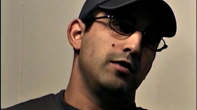 Якобы натурал Зак заряжает прямо в лицо - без промаха