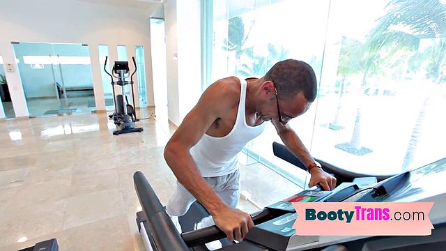 Latina with tattoos gives a sloppy BJ before getting pounded raw