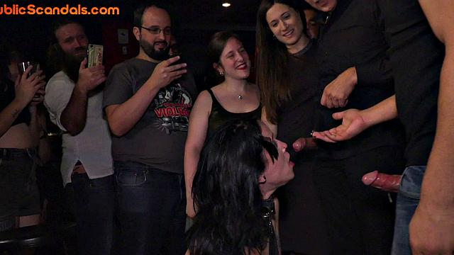 Tattooed babe deepthroats in 3some for voyeurs