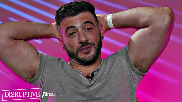 Strangers Waste No Time & Fuck On Gay Reality Show - Trevor Harris, Ian Holms