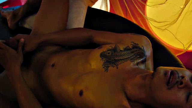 Asian pissing guy barebacked in tiny asshole till cumshot