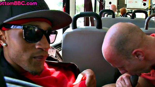 Ebony thug public fucks white bottom on bus for cum in mouth