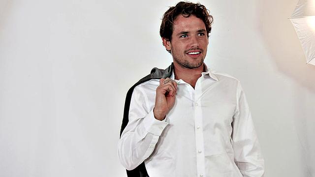 All Natural Big Tits Aidra Fox Convinces Tyler Nixon to Use his Big Dick on Her Hardcore