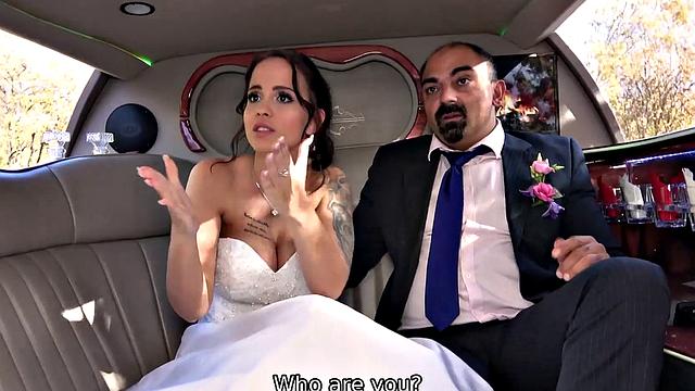 jennifer mendez устраивает страстную ночь с куколдом в чулках