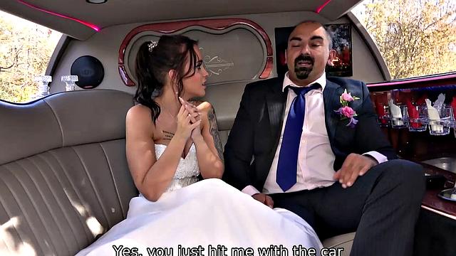 jennifer mendez устраивает страстную ночь с куколдом в чулках