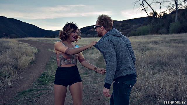 смотри, как keisha grey трахается на природе и получает по полной дома