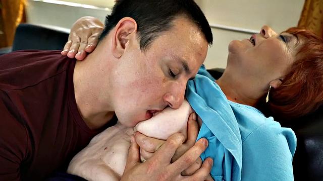 Old grandma loves doggystyle after getting pussylicked