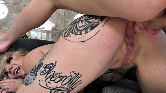 21yo TS fucked with strapon by MILF before deepthroat