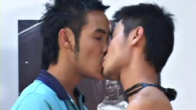 Asian hottie gets her ass licked before getting drenched in jizz in locker room