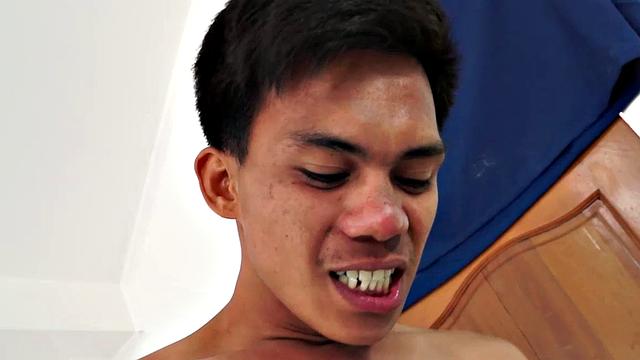 The gorgeous gay Asian twink Argie shows off his beautiful Asian boy feet for you