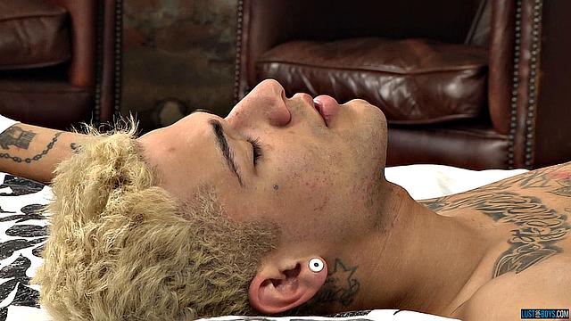 Eager to Squirt from the Beginning - Mickey Taylor