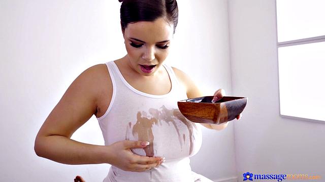 Czech masseuse treats UK babe