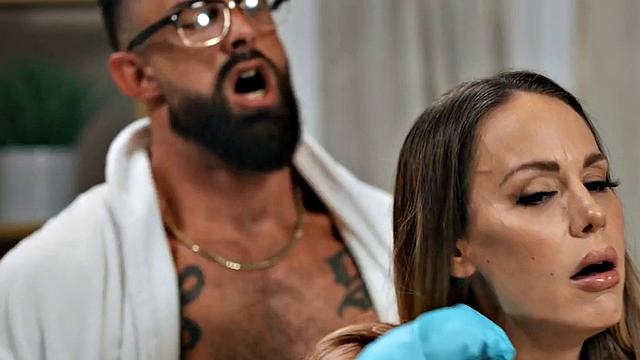 Bisexual dudes fuck big-titted lady in threesome