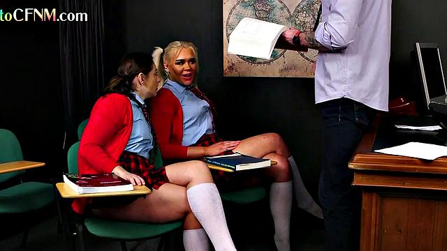 College CFNM sucking and wanking the principal for punishment