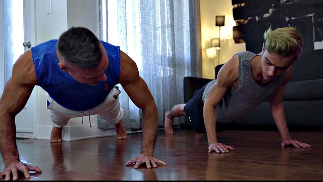 Business Trip (Manuel Skye)