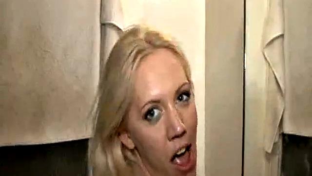 Hot Babe Bangs at the College Party's Room