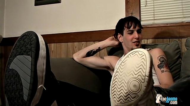 Аксель и Билли да Кидд дрочат вместе голыми