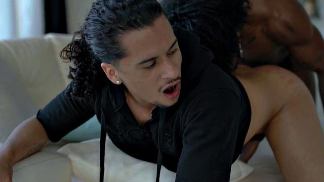 Rimming ebony dreadlocks before fucking him raw