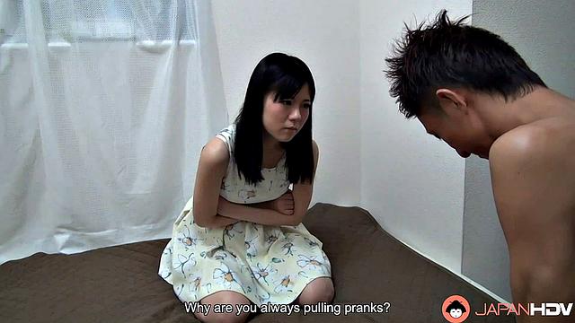 Mai Araki pulls off panties and sits on lover's face