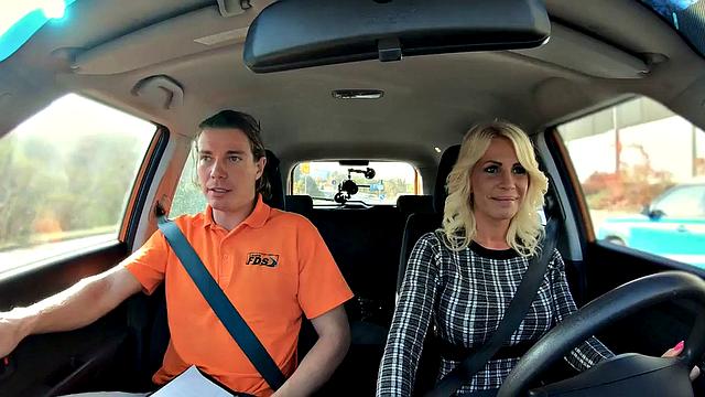 Blonde bombshell in stockings gets fucked hard in a car after giving a BJ