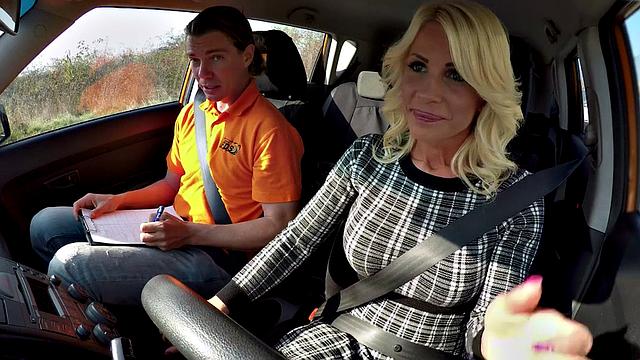 Blonde bombshell in stockings gets fucked hard in a car after giving a BJ