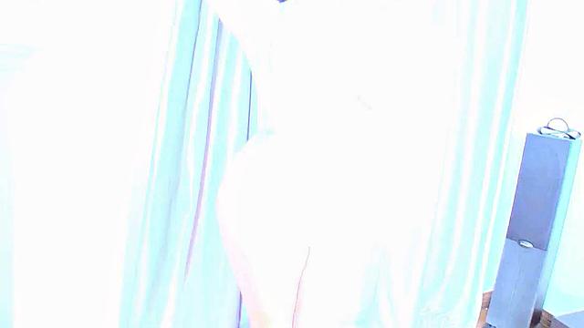 Leanne Crow - Silver Bells 1.