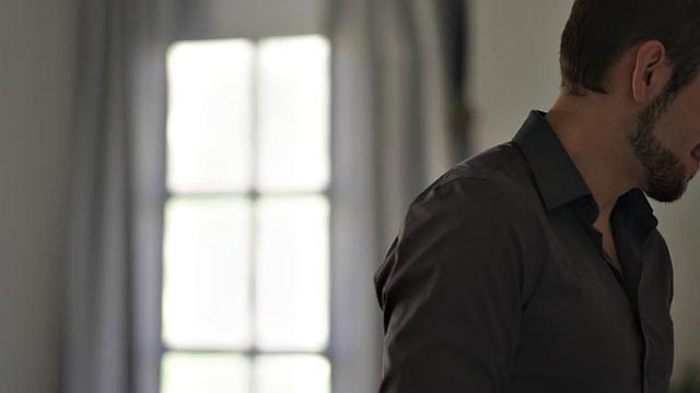 Small tits TS babe rimmed and barebacked by BF on the couch