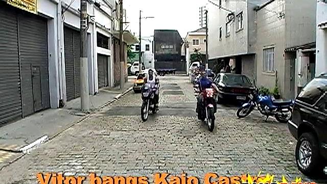 Vitor bangs Kaio