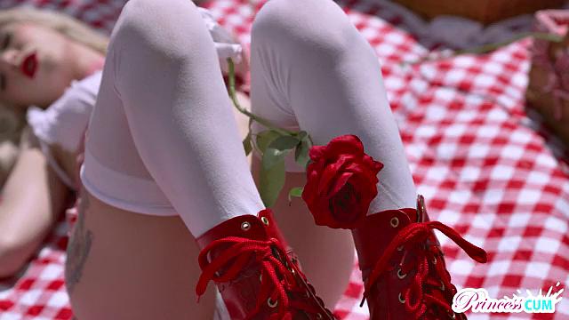 June 2021 Flavor Of The Month Kenzie Reeves