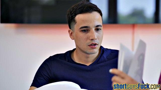 Big-titted MILF cockriding short king