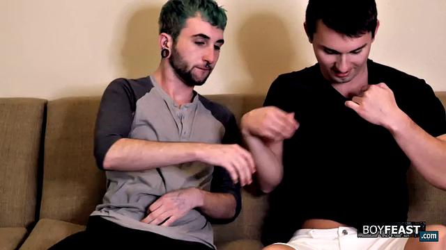 Unloading In His Raw Ass - Jacobey London &amp; Harper White