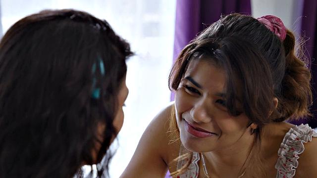 Facesitting lesbian babe enjoys licking