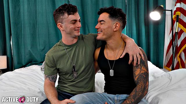 Twink Robert Dicks Down Tanned Hunk - ActiveDuty