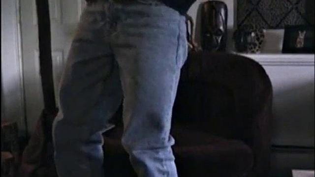 смотри, как кейси получает минет и кончает по-взрослому