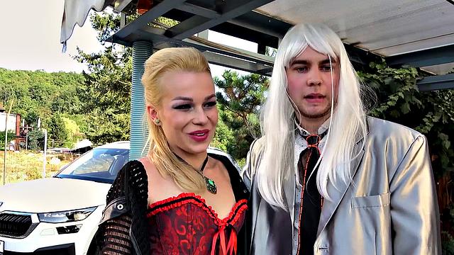 HUNT4K. My unicorn and me