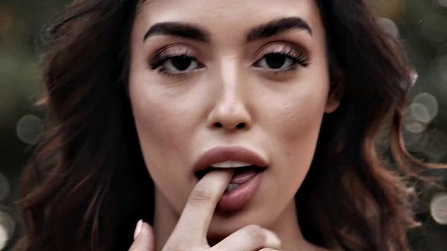 блондинки и брюнетки получают по полной в горячей подборке